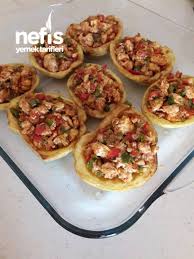 Muhtesem Kasarli Tavuklu Patates Dolmasi Yemek Tarifleri Yemek Yemek Sunumu