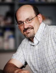 Don Maurice's Instagram, Twitter & Facebook