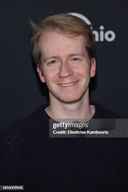 39 Photos & High Res Pictures