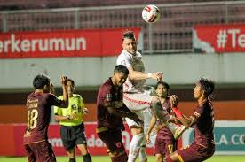 In 1997 persija replaced it with orange colour due to the decision of jakarta governor at that time, sutiyoso, as he wants to make. Iu Vnex Glyjum