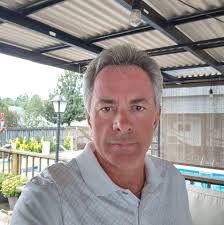 Should the speed of officers be displayed