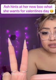 Ash Freundin Alina Valentinstag