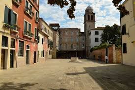 Book hotel santa lucia, venice on tripadvisor: Hotel Ai Due Fanali Venedig Offizielle Seite Hotel Venedig Nahe Bahnhof Santa Lucia Hotel 3 Sterne Venedig