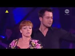 Nic dziwnego, że marcel sora nie mógł oderwać od niej. Magdalena Walach Cezary Olszewski Rumba Paris Paris Youtube