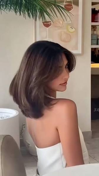 New Year’s resolution #2: the lob haircut. 😍, Who’s saving this for hair inspiration? ✨, @bixiecolour , #ghdhair #hairinspo #bobhair