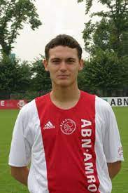Thomas vermaelen plaatste zich dinsdagavond als eerste belg voor de 1/8ste finales. Thomas Vermaelen Afc Ajax Wiki Fandom