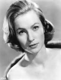 Shirley Anne FIELD : Biography and movies