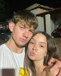 𝓐𝓷𝓪 𝓛𝓪𝓾𝓻𝓪 𝓓𝓪𝓻𝓮