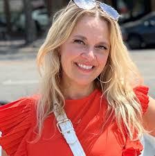 Laura Ann's Instagram, Twitter & Facebook