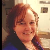 Stacey Hooper's Instagram, Twitter & Facebook