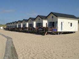Breezand Beachhouses Vvv Zeeland Mit Bildern Strandbungalows Strandhauser Strandhaus Niederlande