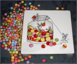Peinture Sur Porcelaine Les Souris Ont Encore Envahi Ma Cuisine Made In Meluse Peinture Sur Porcelaine Peinture Porcelaine