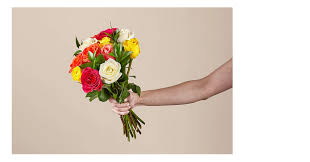 There are some ties in the box. Mixed Roses