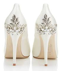 Queste scarpe da matrimonio sono il meglio per un grande giorno. Facebook Scarpe Da Sposa Scarpe Da Matrimonio Scarpe Da Sposa Comode