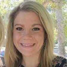 Elma Fowler's Instagram, Twitter & Facebook