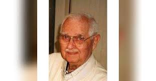 Lee E. Blue Obituary