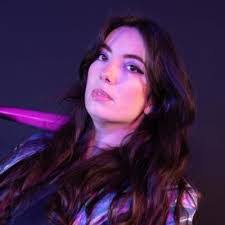 Melissa Akin's Instagram, Twitter & Facebook