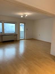 Wohnungen zur miete in kleinostheim auf dem kommunalen immobilienportal kleinostheim. 3 Zimmer Wohnung Zu Vermieten 63801 Kleinostheim Mapio Net