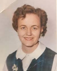 Donna Hedley's Instagram, Twitter & Facebook