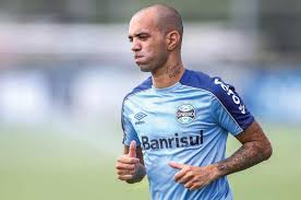 O ídolo da torcida, aos 36 anos, vai encerrar sua terceira passagem pelo galo. Tardelli Desabafa E Explica Sua Escolha Pelo Gremio Diario Do Rio Doce