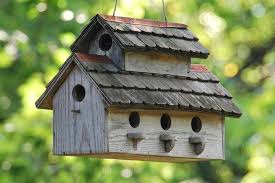 Gartendeko Basteln Naturmaterialien 35 Beispiele Wie Sie Den Garten Aufpeppen Vogelhaus Ideen Diy Vogelbad Vogelhaus Selber Bauen