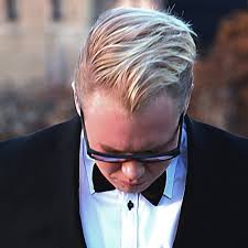 Hagen ble stemt ut i semifinalen. Kim Rune Hagen Eg Veit I Himmerik Ei Borg Live Stjernesludd 2015 By User480583429