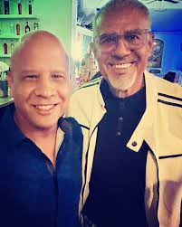 Elias Tona (@eliastona) • Instagram photos and videos