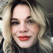 Amber Beebe's Instagram, Twitter & Facebook