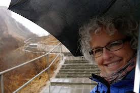 Why do women travel solo more than men?