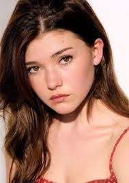 Nikki Rogers's Instagram, Twitter & Facebook