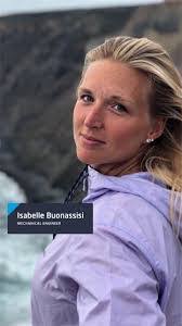 Amanda Lauritzen's Instagram, Twitter & Facebook