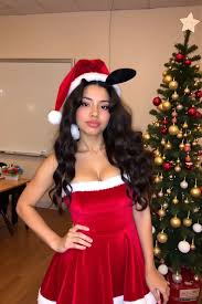 jenna ortega twerking - SeaArt Al - Kostenloser KI-Kunstgenerator