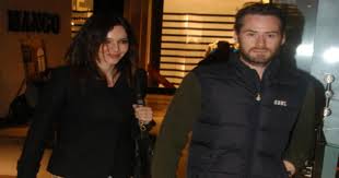 Mart ayında abd'li gazeteci benjamin harvey'den boşanan hande ataizi, 6 yıllık evliliğini neden bitirdiğini ilk kez açıkladı. Hande Ataizi And Benjamin Harvey Hill Dating Gossip News Photos