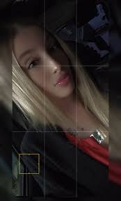 Removing gold box and lines from image in Photoshop