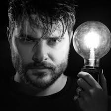 Listen to Nassif Zeytoun