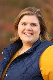 Michele Coville's Instagram, Twitter & Facebook