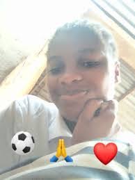 Dorcas Cooper's Instagram, Twitter & Facebook