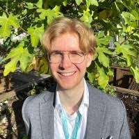 3500+ "Feil" profiles