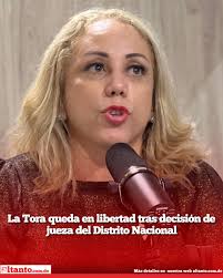 📌La abogada Esther Roa dice que le "sigue perturbando el derroche de Eddie  Jara y Johana Vega" y afirma que "todos esos lujos se paga con el dinero  que el delincuente presidente