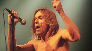 They met in 1971, and bowie produced raw power, the third album released by iggy pop's band the stooges.by 1976, though, both were completely addled by their drug addictions — heroin for iggy pop, and cocaine for bowie. Iggy Pop Bizarre Festival 1998 16 Rockpalast Sendungen A Z Video Mediathek Wdr