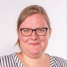 Julia Pohlmann's Instagram, Twitter & Facebook