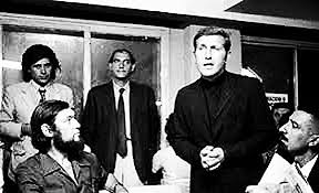 Con perón y en democracia, las armas ustedes se las meten en el culo: Padre Mugica El Primer Cura Villero Ministerio De Cultura