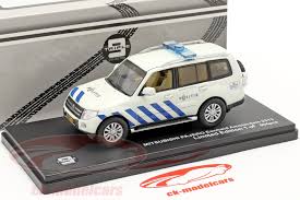 Overige informatie en diensten van de overheid: Triple9 1 43 Mitsubishi Pajero Politie Amsterdam 2013 Weiss Blau T9 43073 Modellauto T9 43073 9580015704069