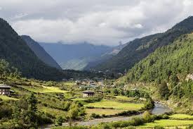Die stadt trashiyangtse im gleichnamigen distrikt. Bhutan Sehenswurdigkeiten Geheimtipps Check24