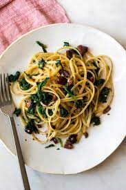 Fastest Pasta With Spinach Sauce Recipe Recipe Spinach Pasta Spring Pasta Vegetarian Cookbook