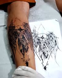 Nous vous trouvons le cadeau rêvé. Pin By Dimitri Dangeros On Tattoo Sketch Style Tattoos Tattoos Tattoo Designs