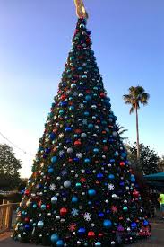 2625 west international speedway, daytona beach, fl 32114. How To Celebrate Christmas At Seaworld Orlando Themeparkhipster