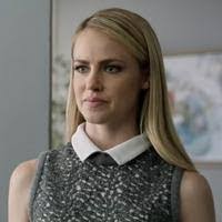 Tara Messer's Instagram, Twitter & Facebook