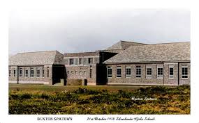 Busy Saturday evening at Buxton Wells Dressings Fair in the 80's I think.  Outside Bryants Furniture Shop