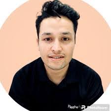 Hayley Costello's Instagram, Twitter & Facebook